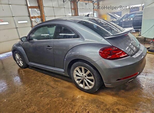 3VWJD7AT0JM728536 2018 VOLKSWAGEN BEETLE Серый 