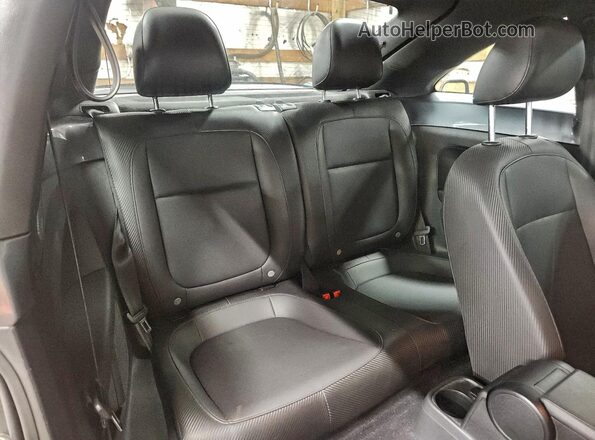 3VWJD7AT0JM728536 2018 VOLKSWAGEN BEETLE Серый 