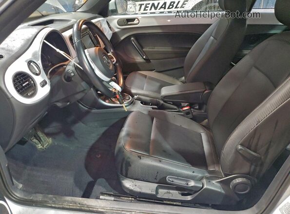 3VWJD7AT4JM701338 2018 VOLKSWAGEN BEETLE Белый 