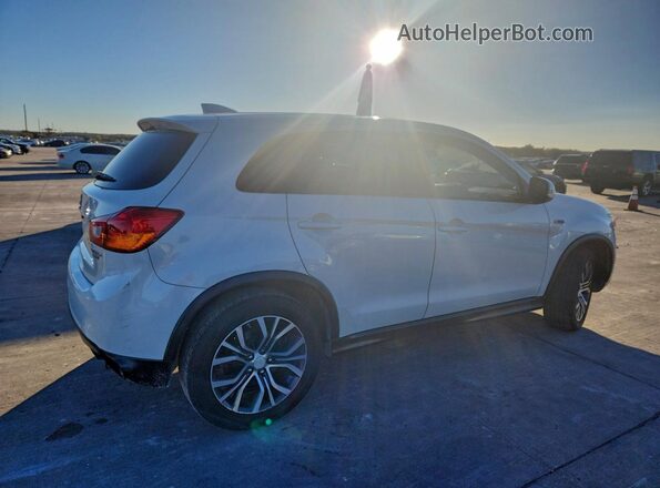 JA4AP3AU4HZ047052 2017 MITSUBISHI OUTLANDER White 