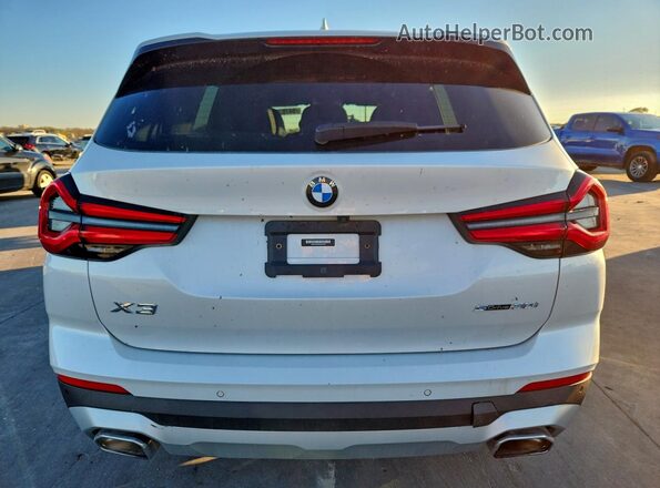 WBX47DP04PN222387 2023 BMW X3 White Front interior view