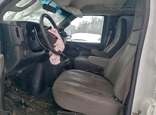 1GCWGAFPXJ1252608 2018 CHEVROLET EXPRESS White 