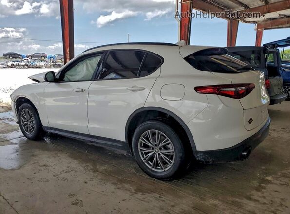 ZASPAJAN5N7D28208 2022 ALFA ROMEO STELVIO Белый Задняя правая четверть