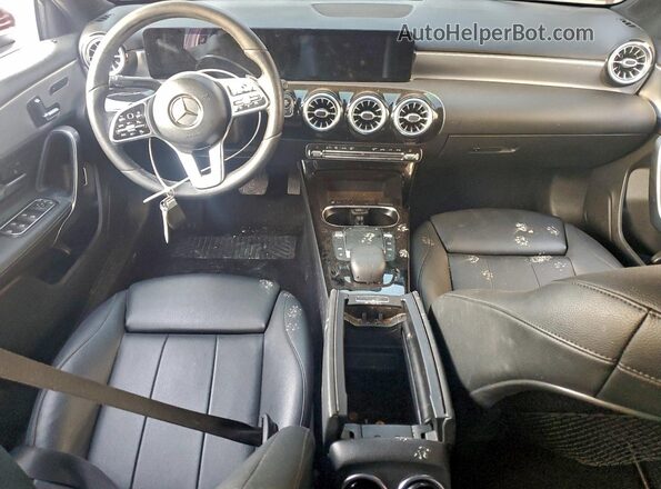 W1K3G4FB3MJ266692 2021 MERCEDES-BENZ A-CLASS Красный 