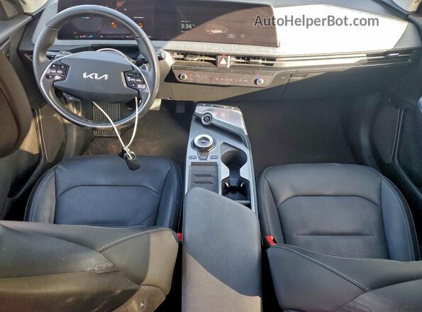 KNDC34LA9N5060238 2022 KIA EV6 LIGHT Black ხელსაწყოთა პანელის ხედი