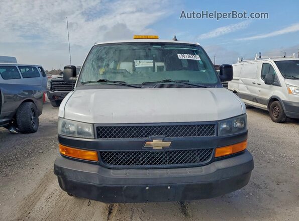 1GCWGAHG8J1182961 2018 CHEVROLET EXPRESS Белый 