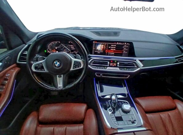 5UXCW2C0XN9J99448 2022 BMW X7 Blue Rear seats view