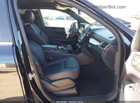 4JGDA0EB8GA685518 2016 MERCEDES-BENZ GLE 300D Black Vista interior delantera