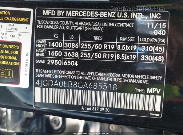 4JGDA0EB8GA685518 2016 MERCEDES-BENZ GLE 300D Black Vista del compartimento del motor