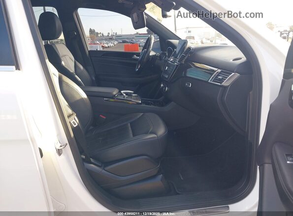 4JGDA5GB1KB213903 2019 MERCEDES-BENZ GLE 400 Белый Вид салона спереди