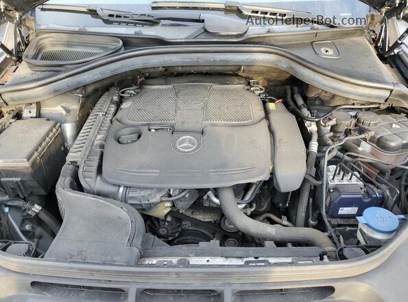 4JGDA5HB9HA968973 2017 MERCEDES-BENZ GLE Gray Vista del compartimento del motor