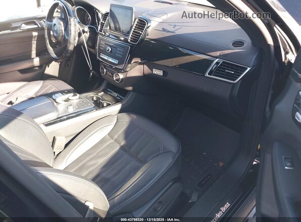 4JGDF6EE2JB153889 2018 MERCEDES-BENZ GLS 450 Черный Вид салона спереди