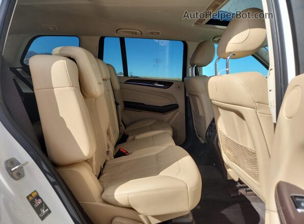 4JGDF6EE3HA794243 2017 MERCEDES-BENZ GLS Белый Вид задней части салона