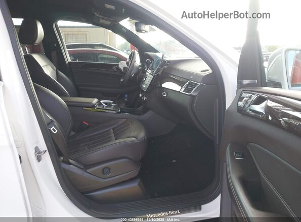 4JGDF6EE8KB230928 2019 MERCEDES-BENZ GLS 450 White Widok wnętrza z przodu