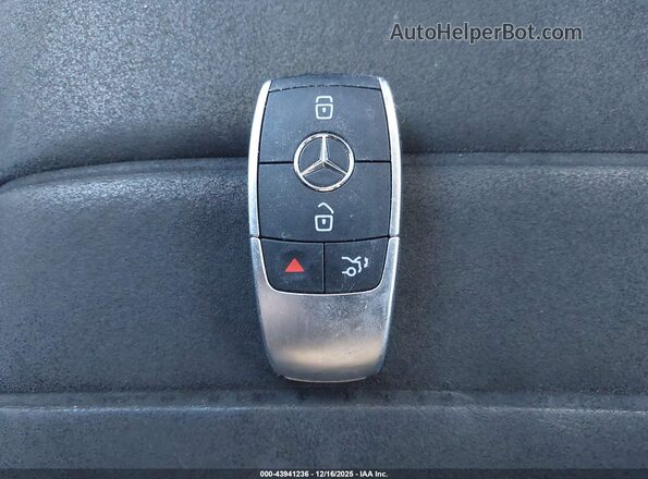 4JGFB4KB0MA559859 2021 MERCEDES-BENZ GLE 350 Black Առջևի վահանակի տեսք