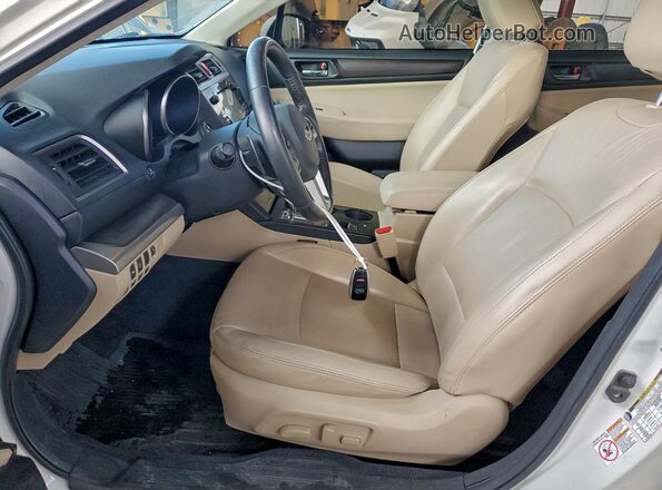 4S3BNEN66H3052991 2017 SUBARU LEGACY White Widok wnętrza z przodu