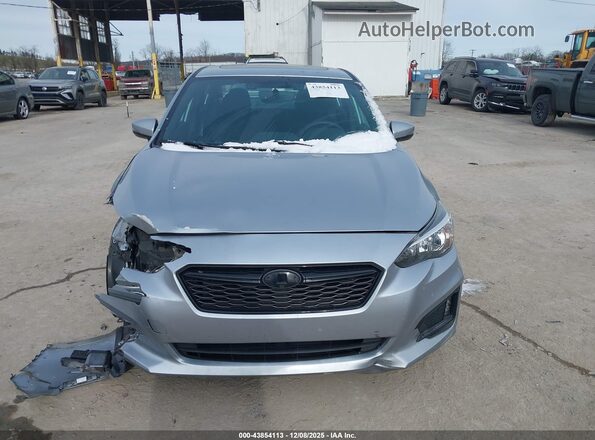 4S3GKAM67J3607624 2018 SUBARU IMPREZA Silver 