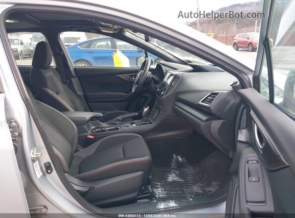 4S3GKAM67J3607624 2018 SUBARU IMPREZA Silver 