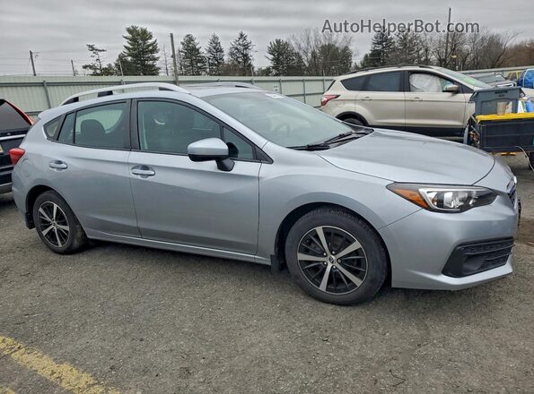 4S3GTAD65N3712679 2022 SUBARU IMPREZA Silver Front right