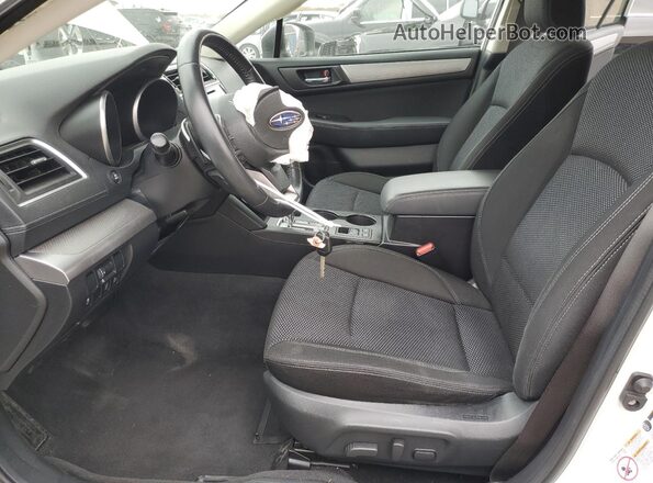 4S4BSAFC8K3249041 2019 SUBARU OUTBACK White Вид салону спереду