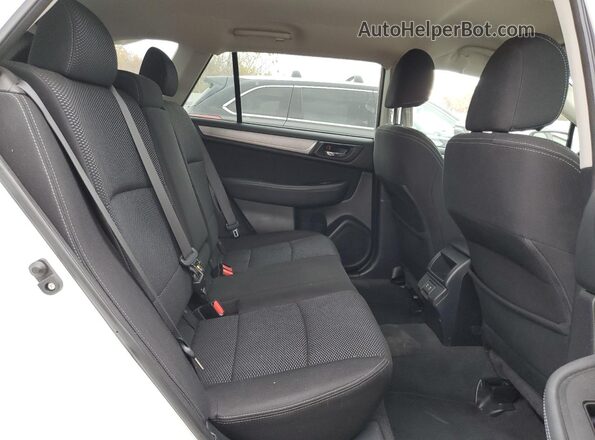4S4BSAFC8K3249041 2019 SUBARU OUTBACK White Вид задньої частини салону