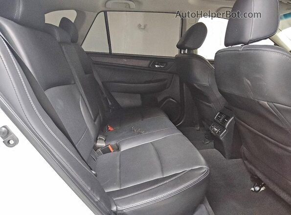 4S4BSAKC8J3302664 2018 SUBARU OUTBACK White Vista de los asientos traseros