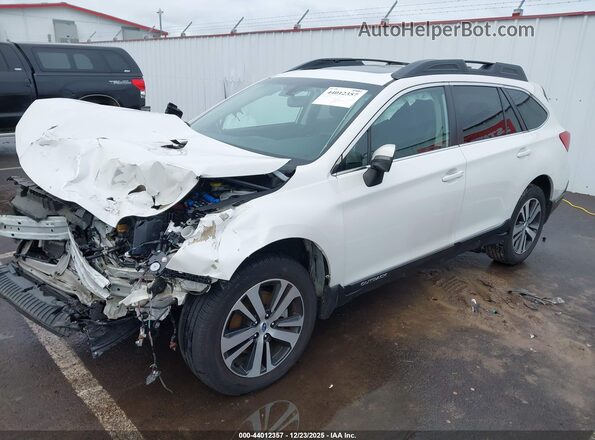 4S4BSANC6K3258029 2019 SUBARU OUTBACK White წინა მარცხენა ხედი სამი მეოთხედიდან