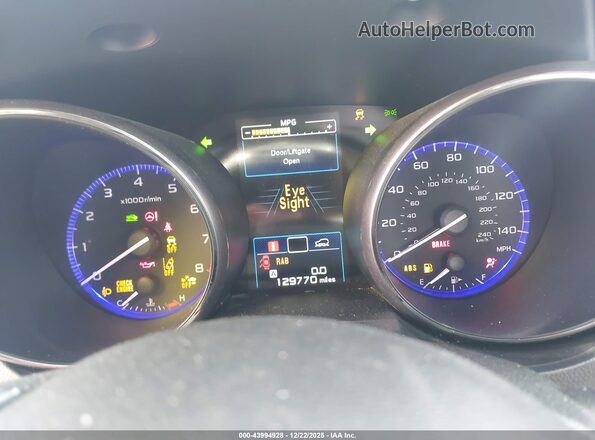 4S4BSATC8K3291648 2019 SUBARU OUTBACK White Вид задніх сидінь