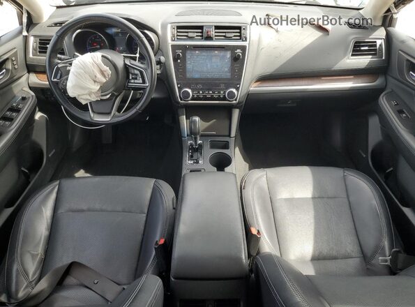 4S4BSENC9J3306063 2018 SUBARU OUTBACK Silver 