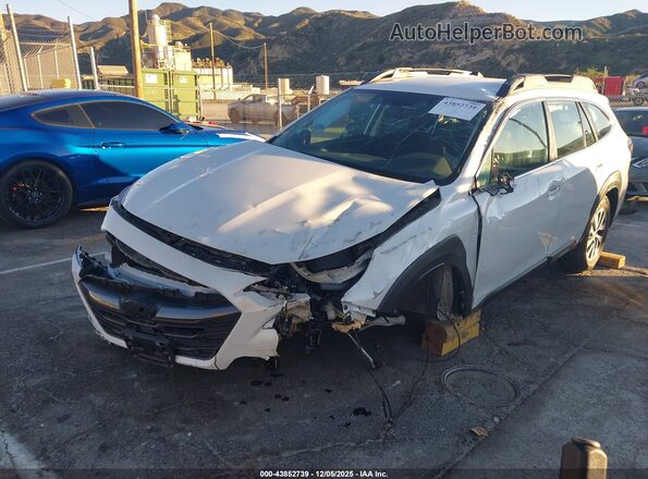 4S4BTAAC0P3138818 2023 SUBARU OUTBACK Белый Передняя левая четверть