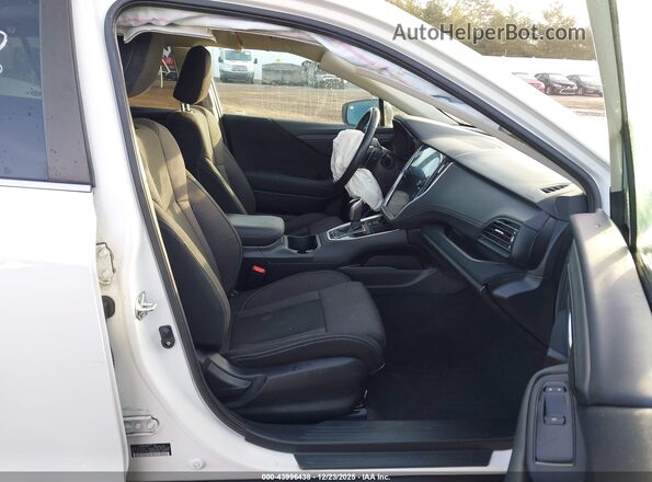 4S4BTADC9M3117828 2021 SUBARU OUTBACK White Front interior view