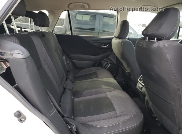 4S4BTADCXN3219902 2022 SUBARU OUTBACK White Rear interior view