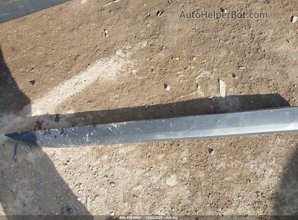 4S4BTANC5N3125151 2022 SUBARU OUTBACK Silver ხელსაწყოთა პანელის ხედი
