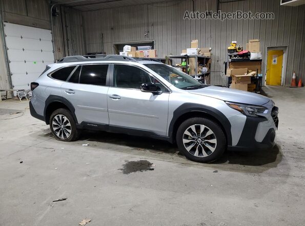 4S4BTANC5R3255355 2024 SUBARU OUTBACK Silver Передня права чверть