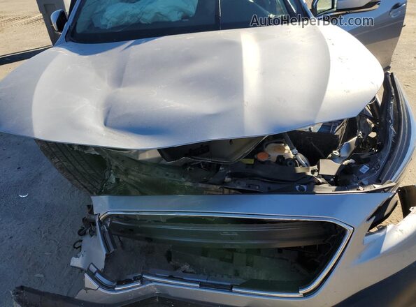 4S4BTANC7L3250892 2020 SUBARU OUTBACK Silver Rear interior view