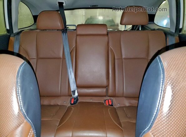 4S4BTAPC7M3127897 2021 SUBARU OUTBACK White Вид задніх сидінь