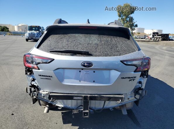 4S4BTGLD3R3102388 2024 SUBARU OUTBACK Серебряный Вид сзади