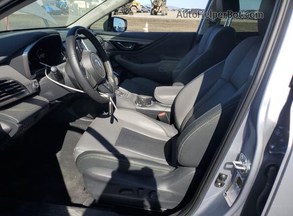 4S4BTGLD3R3102388 2024 SUBARU OUTBACK Серебряный Вид салона спереди