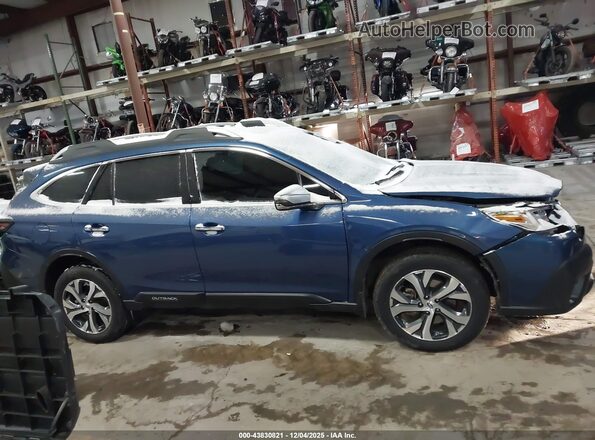 4S4BTGPD3N3197524 2022 SUBARU OUTBACK Blue Rear interior view