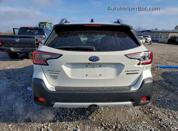 4S4BTGPD4S3124352 2025 SUBARU OUTBACK White Rear view