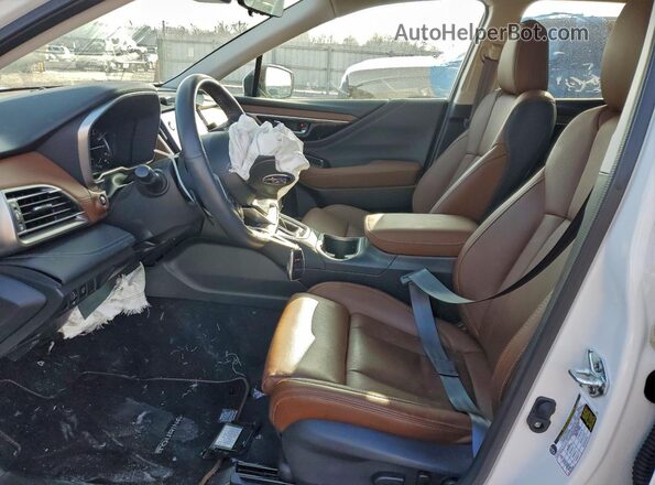 4S4BTGPD4S3124352 2025 SUBARU OUTBACK White Front interior view