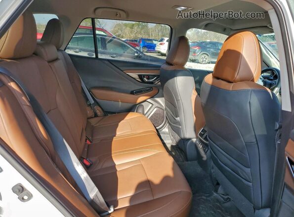 4S4BTGPD4S3124352 2025 SUBARU OUTBACK White Rear interior view
