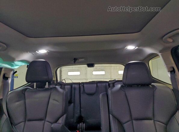 4S4WMARD8M3459352 2021 SUBARU ASCENT White Հետևի նստատեղերի տեսք