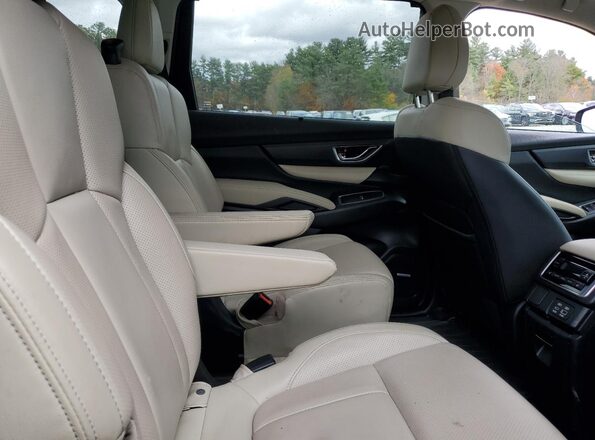 4S4WMAUD9R3452084 2024 SUBARU ASCENT Black Rear interior view