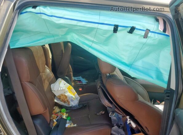 4S4WMAWD9R3451045 2024 SUBARU ASCENT Green Vista interior trasera