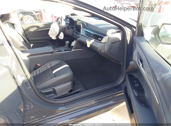 4T1DAACK0TU241521 2026 TOYOTA CAMRY Gray წინა სალონის ხედი