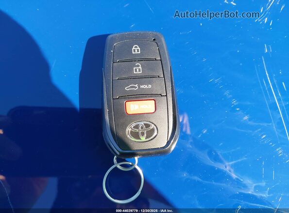 4T1DAACK2SU181949 2025 TOYOTA LE Blue Առջևի վահանակի տեսք