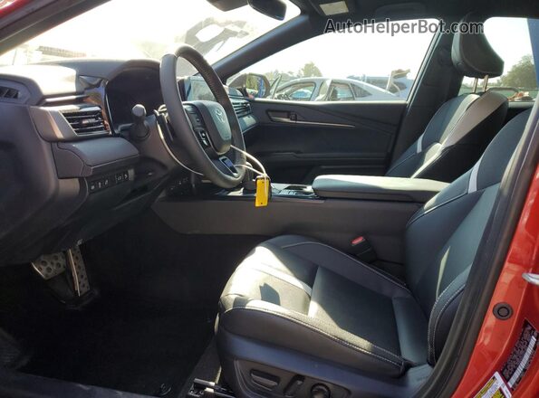 4T1DAACK5SU031835 2025 TOYOTA CAMRY Красный Вид салона спереди