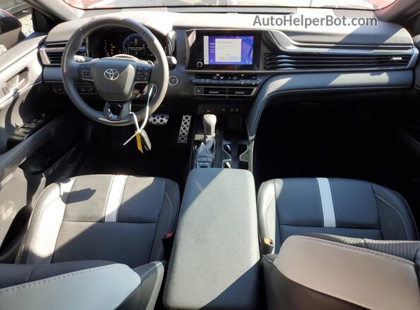4T1DAACK5SU031835 2025 TOYOTA CAMRY Красный Вид панели приборов