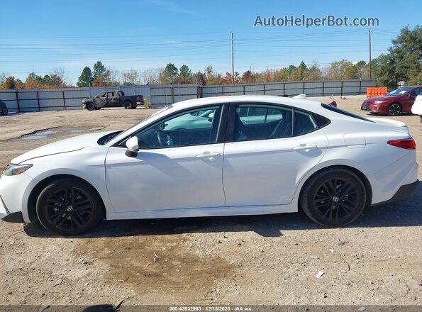 4T1DAACKXSU135916 2025 TOYOTA CAMRY White 360 interior view